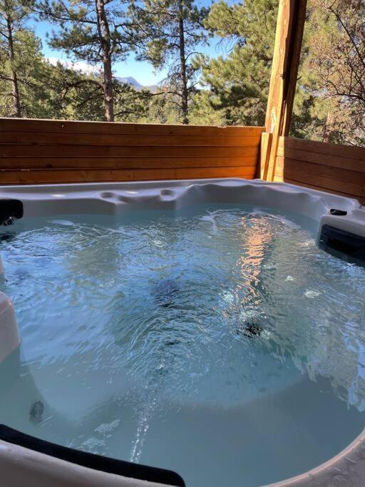 Private Hot Tub Overlooking Pikes Peak ウッドランド・パーク エクステリア 写真