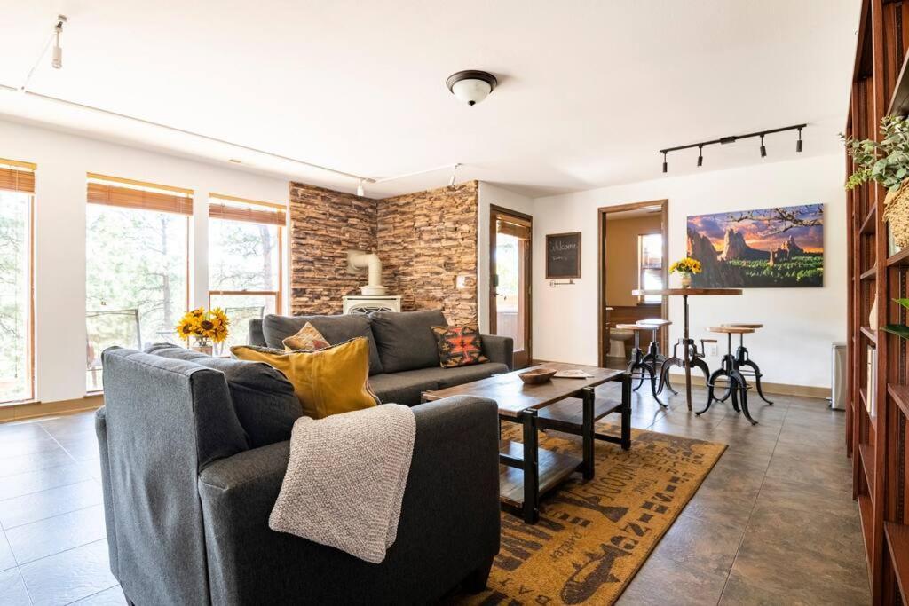 Private Hot Tub Overlooking Pikes Peak ウッドランド・パーク エクステリア 写真
