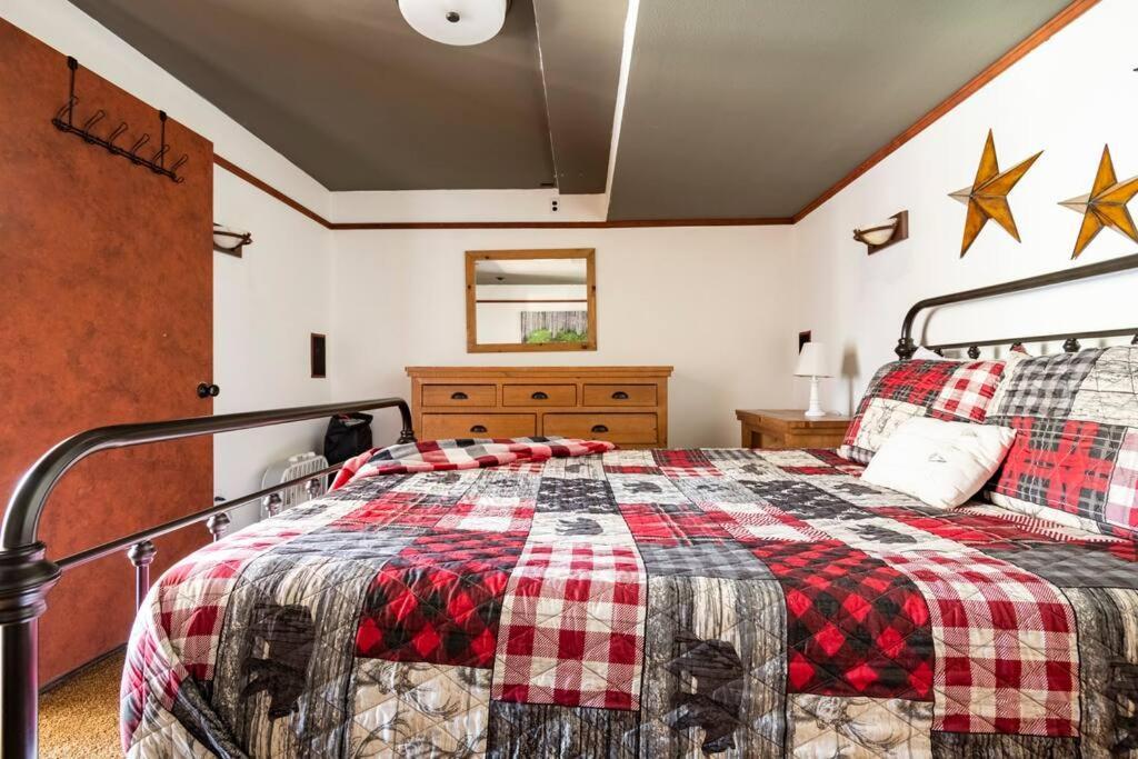 Private Hot Tub Overlooking Pikes Peak ウッドランド・パーク エクステリア 写真